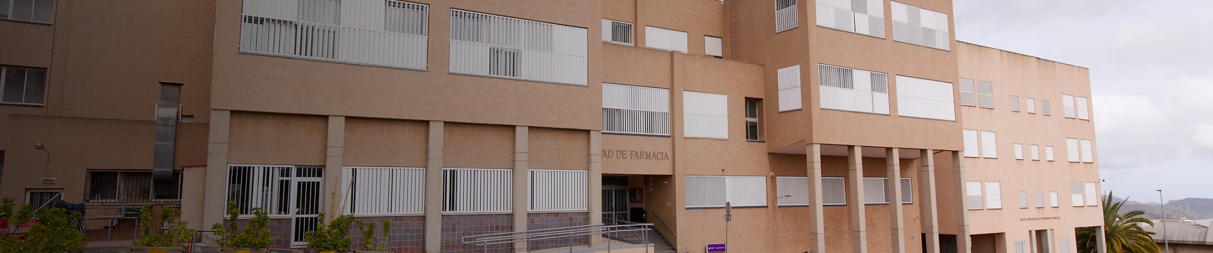 Header Facultades Farmacia 1920x400px 