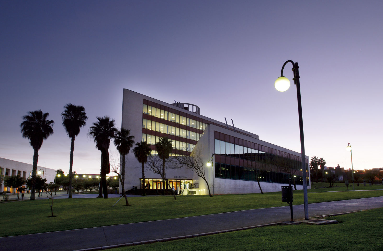 Biblioteca General y de Humanidades (Campus de Guajara)