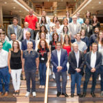 Foto de grupo de todos los participantes en este "final pitch" de Demola Canarias.