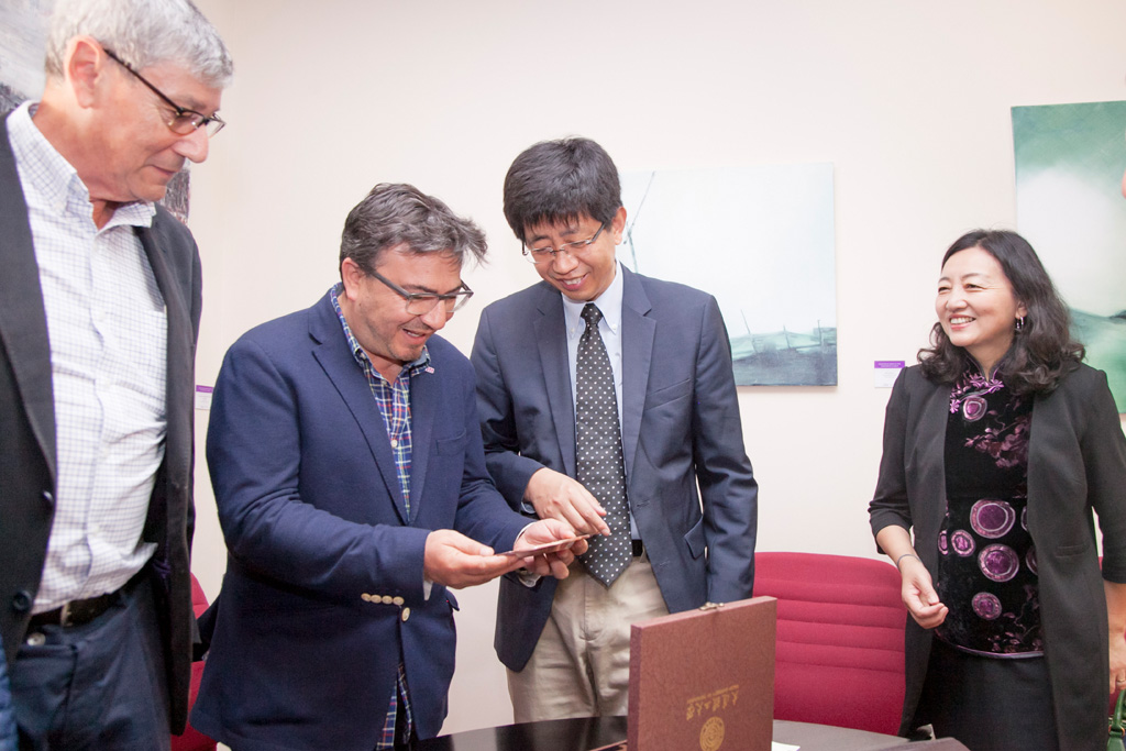 Visita de delegación de la Universidad de Dalián (China)
