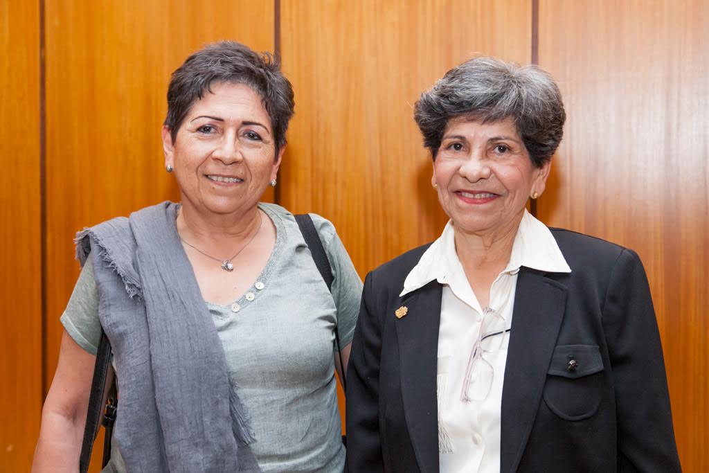 Griselda Gutiérrez y Élida Aponte