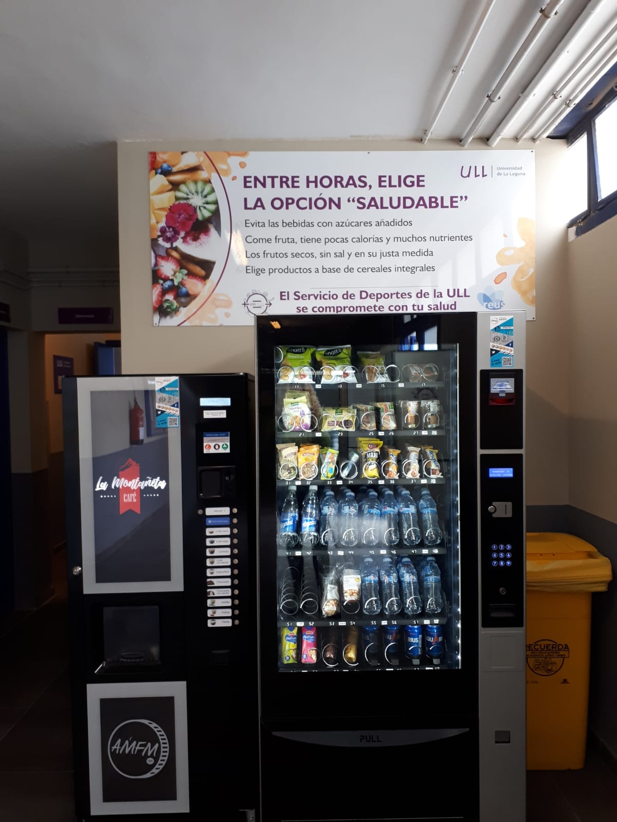 Máquina expendedora en el Servicio de Deportes de la ULL