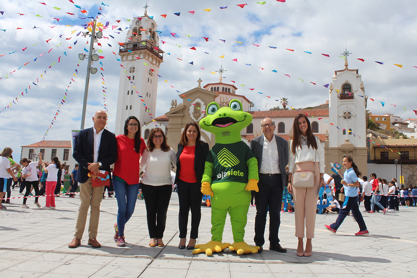 Estudiantes de diferentes centros educcativos participan en la octava edición de 'Enseñar a Emprender'