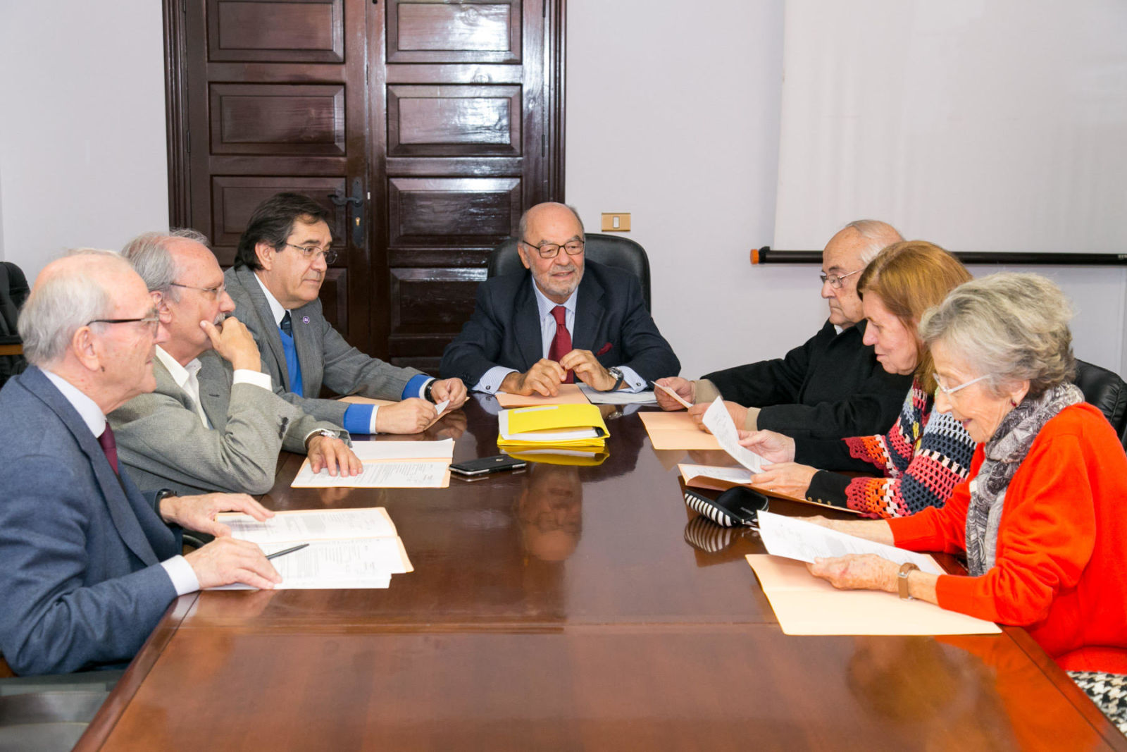 Fotografía del Consejo Social de la ULL eligiendo
