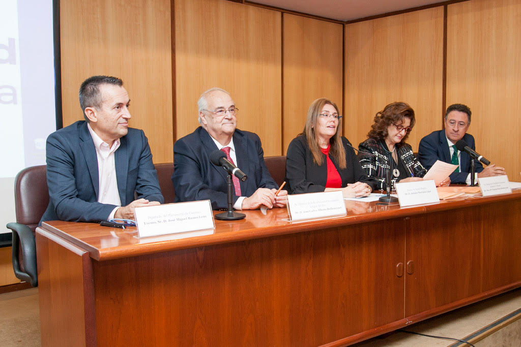 Foto de inauguración de los actos por la Festividad del Patrón de la Facultad de Economía, Empresa y Turismo