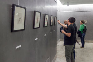 Fotografía de la exposición de Pedro Gómez llamada Geodesia 2014-2018’