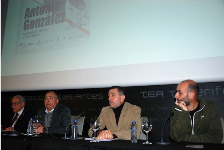 Imagen de la presentación del documental sobre Antonio González