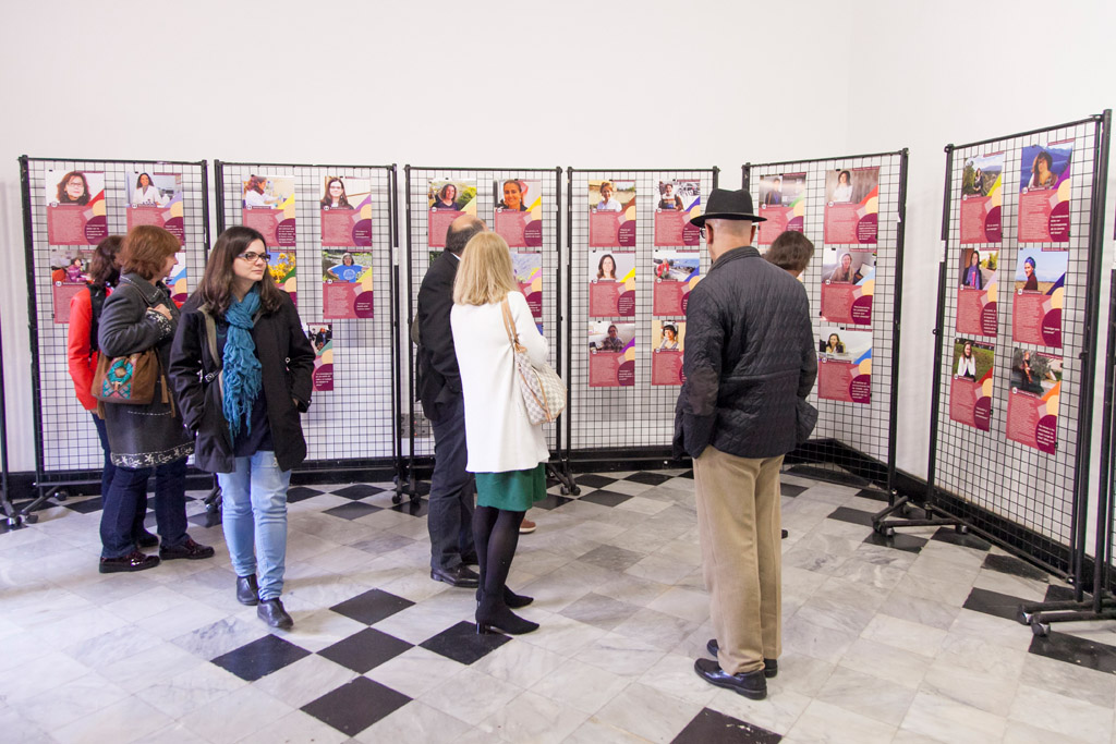 Una exposición celebra el Día de la Mujer y la Niña en la Ciencia