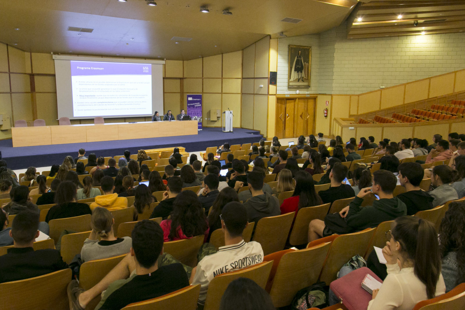 Charla sobre los trámites del Erasmus+