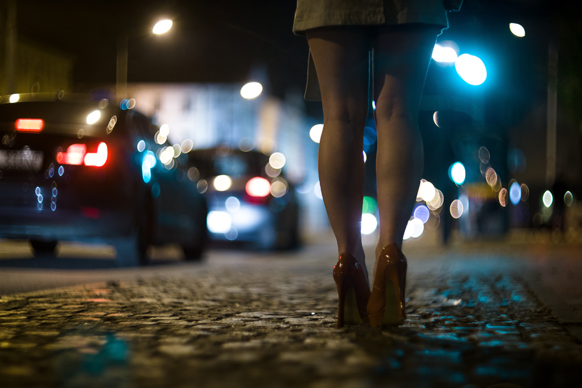 Investigadores de la ULL analizan las políticas de prostitución y las  actitudes hacia las mujeres prostitutas - ULL - Noticias