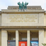Fachada del Museo del Hombre en París.