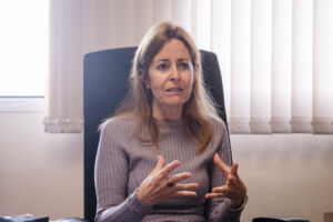 La investigadora Teresa Olivares Pérez. 