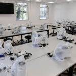 nuevo laboratorio de prácticas en Biología