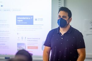 Christian Robert Rosales Sánchez durante la primera sesión de este curso.