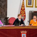 De izquierda a derecha, la concejala de Cultura y Educación, María Clavijo; la rectora, Rosa Aguilar; y el decano de Economía, Empresa y Turismo, José Adrián García.