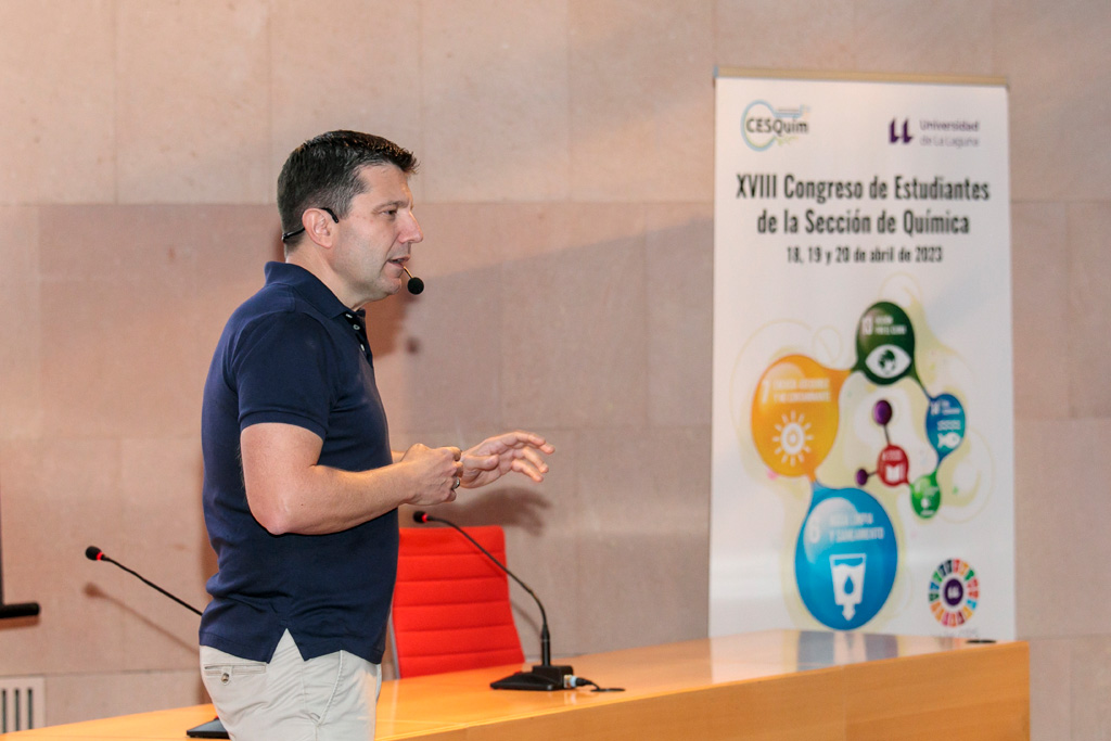 Alfredo García pondera en el Congreso de Estudiantes de Química de la