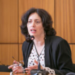 Ana Estévez durante su ponencia en la Facultad de Derecho.