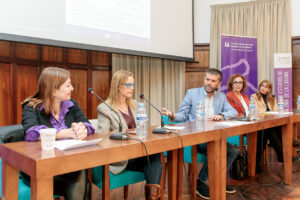 De izquierda a derecha: Carina González, Esperanza Ceballos, Francisco García, Carmen Marina Barreto y Carmen Julia Hernández.