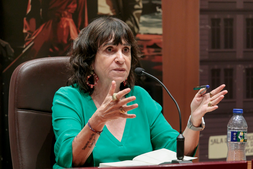 Rosa Montero durante su intervención en la ULL.