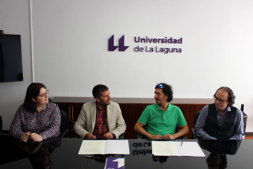 De izquierda a derecha, Miriam Rodríguez, Francisco García, Gonzalo García y Andrés Mújica, durante la reunión mantenida en el Rectorado.
