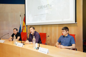 De izquierda a derecha, Juan Ignacio Padrón (IPNA-CSIC), Ernesto Pereda (ULL) y Alberto García (UC3).