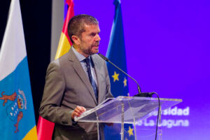 El rector, Francisco García Rodríguez.