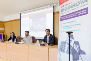 Migdalia Machín, Francisco García y Eduardo Manrique de Lara en la presentación de Diginnova.