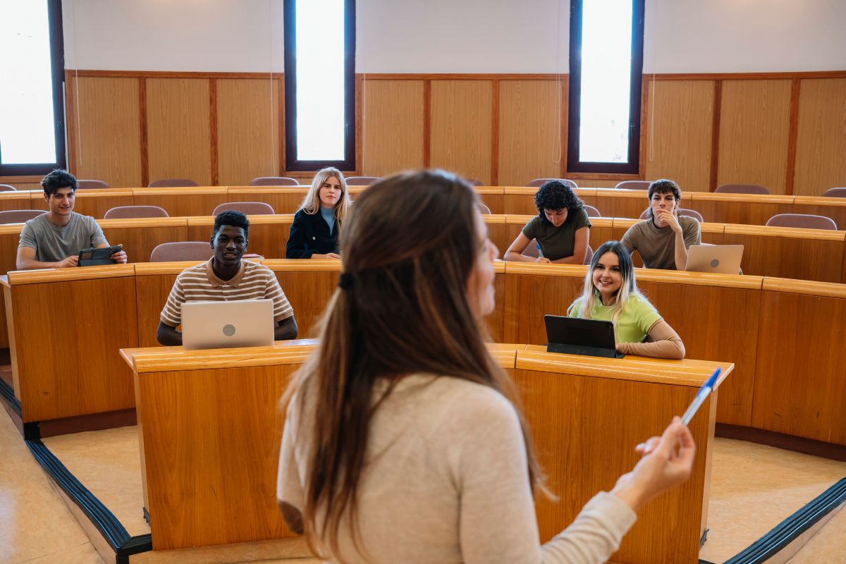 Clase en el Aulario de Guajara