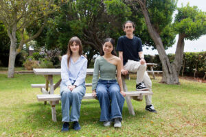 De izquierda a derecha, Irene Pérez, Beatriz Wangzheng y Aleix Gutiérrez.