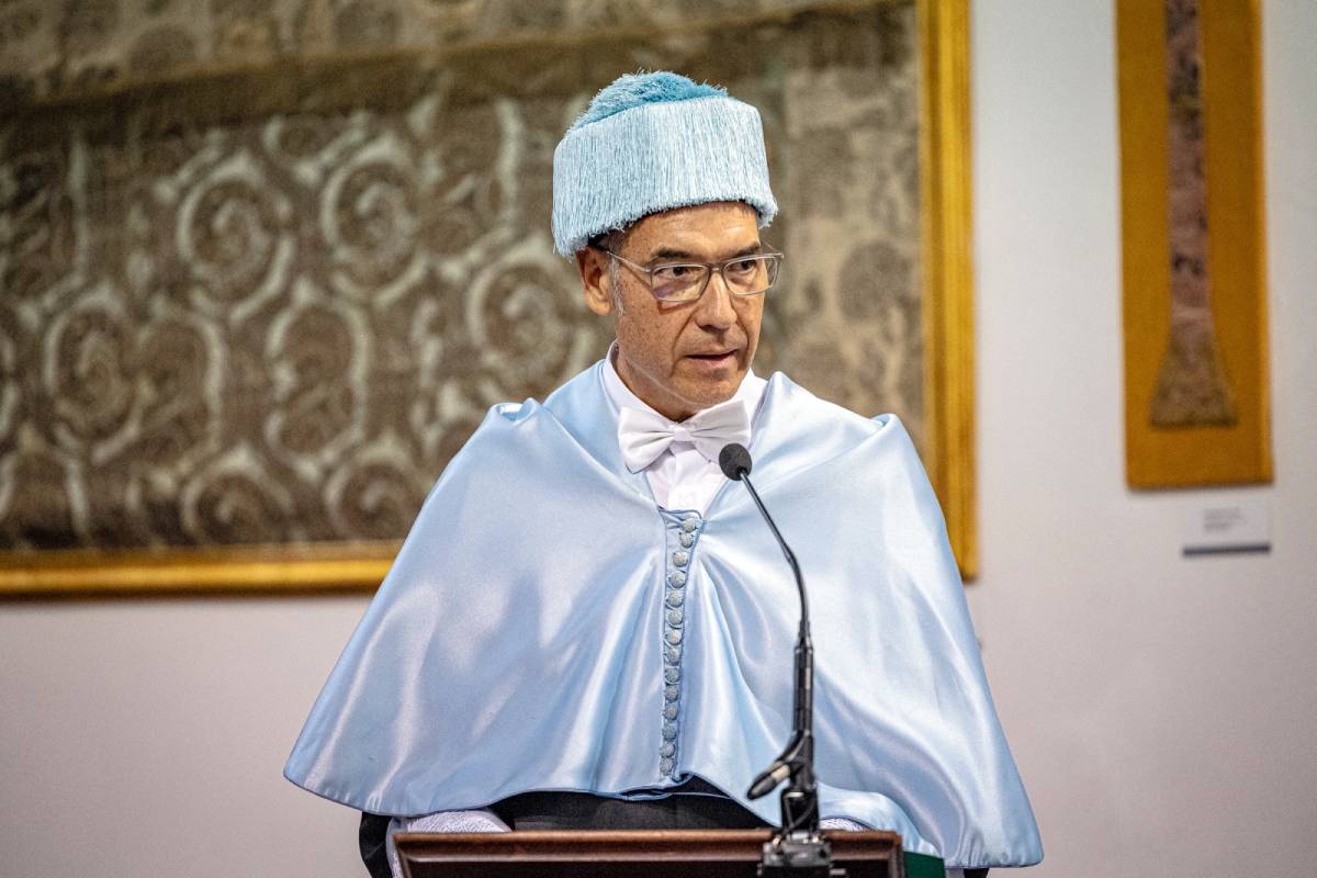 Vicente Zapata dictó la lección inaugural de la apertura del curso 2025/26 en el Campus del Sur (Adeje).