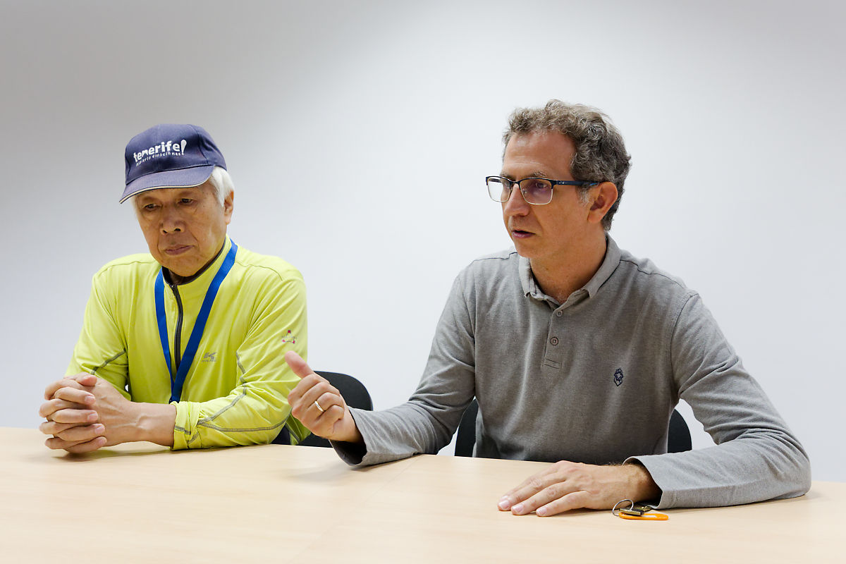 Jung Young Son y José Marichal Hernández.