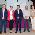 De izquierda a derecha: el consejero insular de Cultura, Museos y Deportes, José Carlos Acha; la vicerrectora de Cultura y Extensión Universitaria, Isabel León; el rector de la ULL, Francisco García; el director técnico del Patronato Insular de Música, Daniel Broncano; y la directora de la Fundación DISA, Sara Mateos