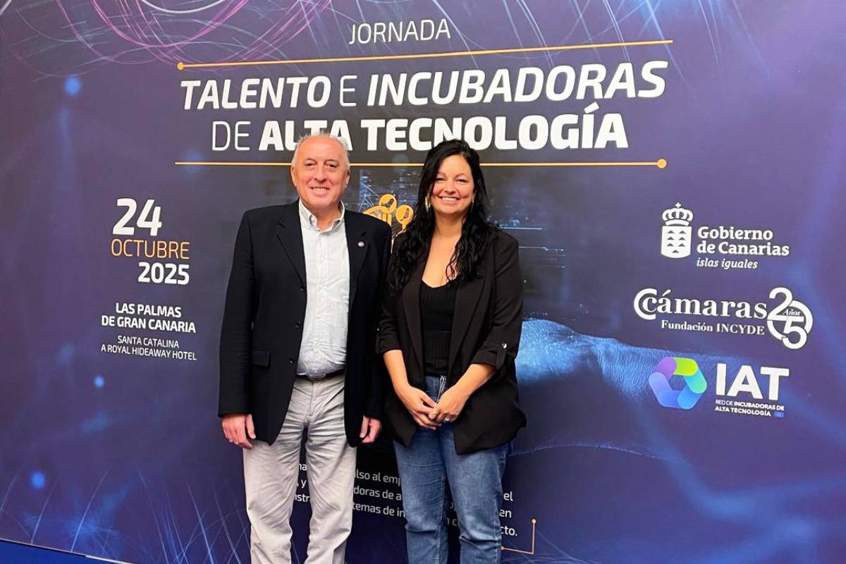 Antonio Aparicio y Nuria Hernández en la feria celebrada en Las Palmas de Gran Canaria.