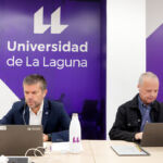 El rector y el secretario general durante la sesión del Consejo de Gobierno