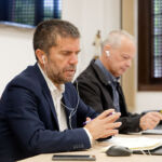 El rector y el secretario general en una foto de archivo de la sesión de Consejo de Gobierno del pasado 10 de noviembre de 2025.