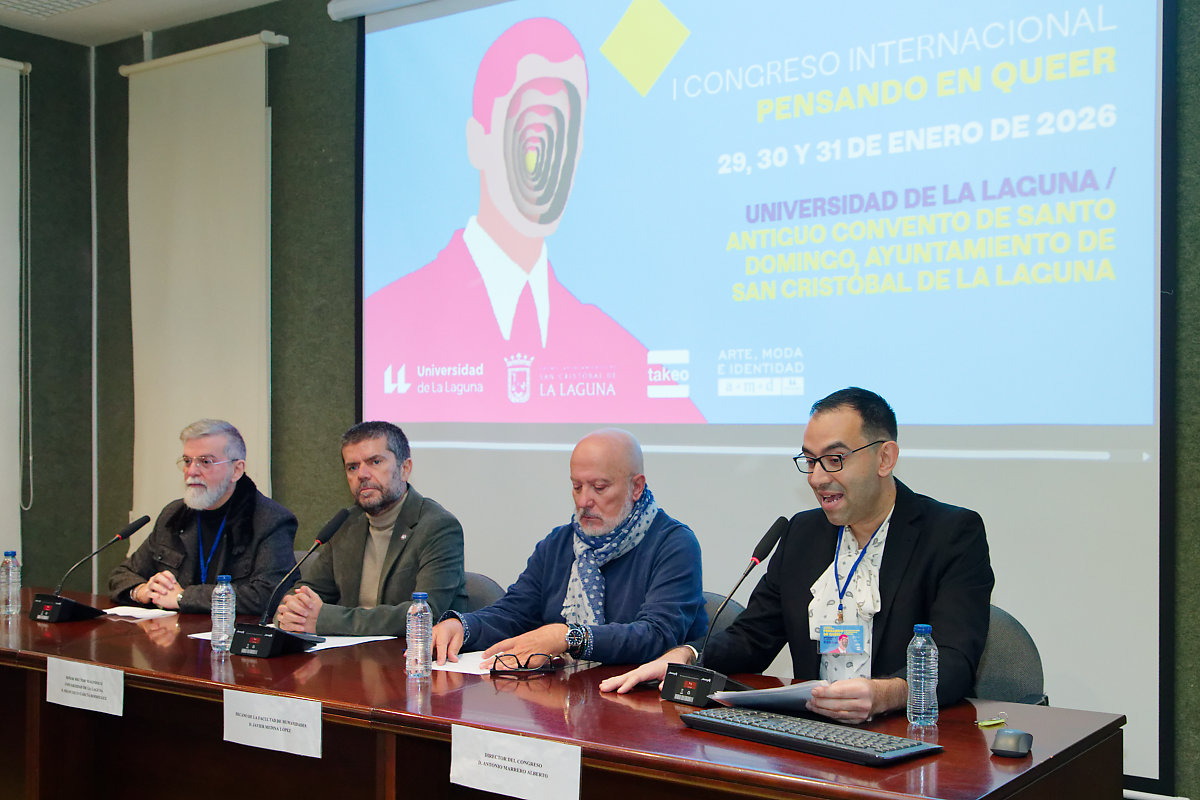 De izquierda a derecha, Fernando Castro Brunetto, Francisco García, Javier Medina y Antonio Marrero durante el acto inaugural del congreso “Pensando en Queer: Masculinidades y Disidencias Sexuales”.