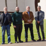 Damián Enrique Jan, Imanol Nieto, Carlos de las Cuevas y Wenceslao Peñate, fotografiados en los jardines del Campus de Guajara.