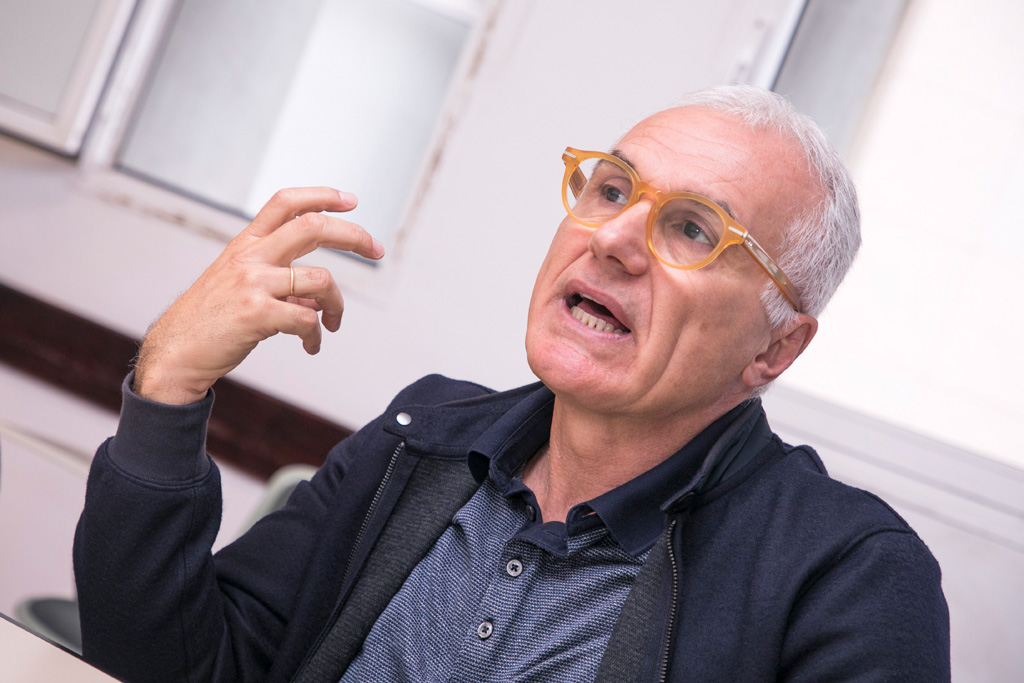 Foto de archivo del catedrático Juan E. Jiménez en 2021.