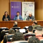 La consejera Isabel León, el rector Francisco García y el director de la fundación Julio Brito, presentaron esta nueva edición del programa Educar par a Emprender.