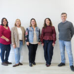 De izquierda a derecha: Karina Elvira Rodríguez, Milagros Laz, Norena Martín, Noelia Cruz y Ricardo Souto (Juan Carlos Santamarta no estaba disponible para la sesión de fotos.