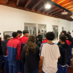 Imagen de una de las visitas escolares guiadas a esta muestra que albergó el antiguo convento de Santo Domingo (La Laguna) entre el 29 de enero y el 3 de marzo.