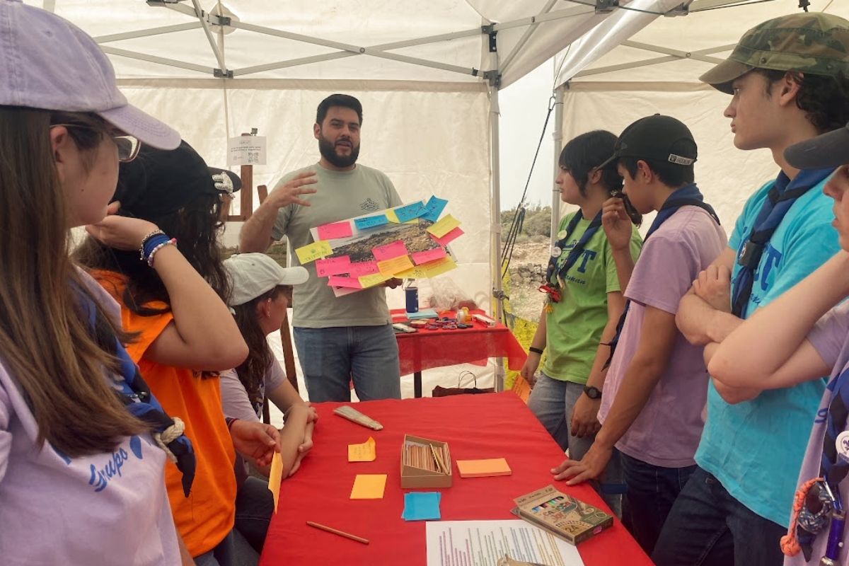 El profesor Eduardo Rodríguez Batista en un momento de esta actividad del programa Aprendizaje-Servicio de la ULL.