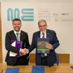 El rector de la ULL, Francisco García, y el de la Universidad Veracruzana, Martín Gerardo Aguilar, tras la firma de los acuerdos científicos entre ambas instituciones.