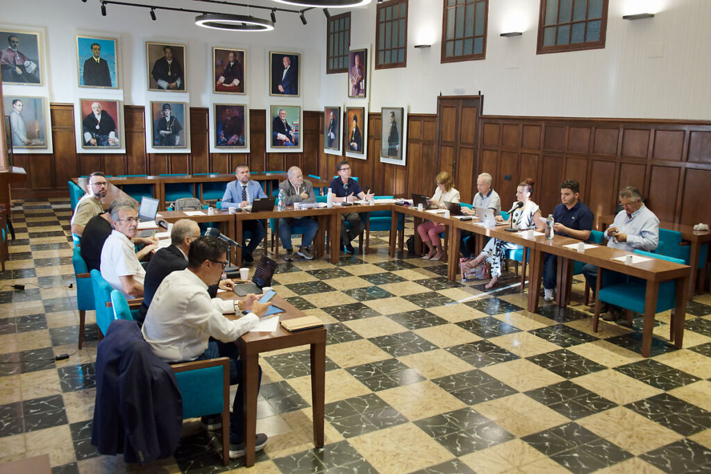 Imagen de archivo de una sesión del Consejo Social celebrada en septiembre de 2025.