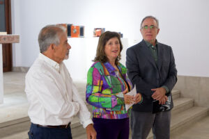 José Mª Mercader, Isabel Castells y Carmelo Vega.