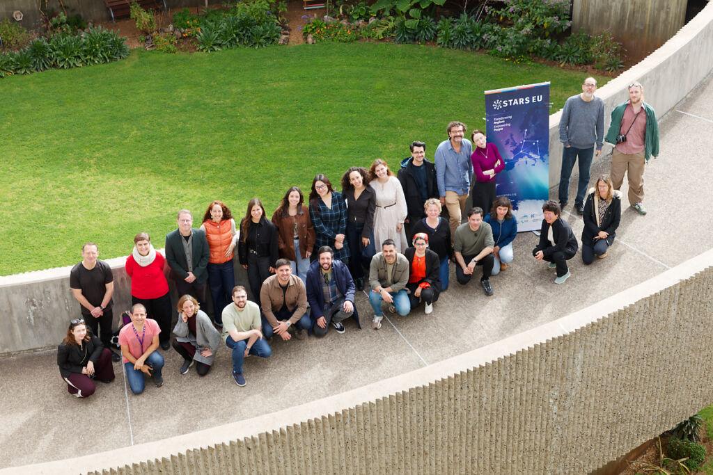 Foto de grupo del profesorado y alumnado local y foráneo participante en un curso BIP celebrado en marzo de 2026 en la Facultad de Bella Ares de la ULL.