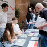 Imagen de la feria que tuvo lugar en las dependencias de la Facultad de Economía, Empresa y Turismo.
