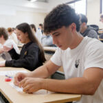 Imagen del primer examen de la PAU de junio de 2026 en el Aulario General César Manrique del Campus de Guajara.