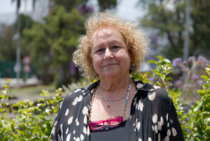 Violeta Jojo.