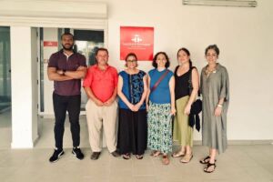 Visita al Aula Cervantes de Abiyán.